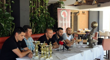 Na premijeri Leotar i prvak Evrope