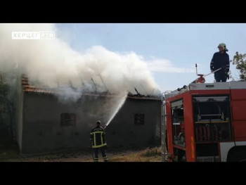 U požaru u selu Jasen izgorjela staja (VIDEO)