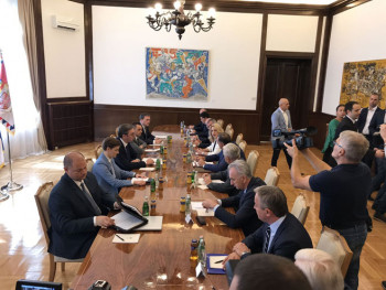 Zvaničnici Srpske sa liderima stranaka kod Vučića