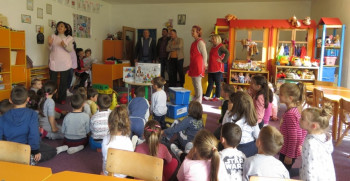 Микрофин даровао полазнике невесињског вртића