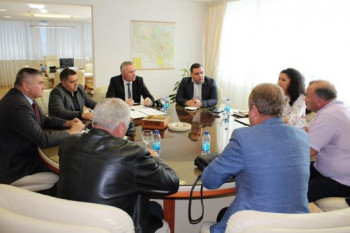 Oдржан састанак пољопривредних произвођача из Билеће и министра Пашалића