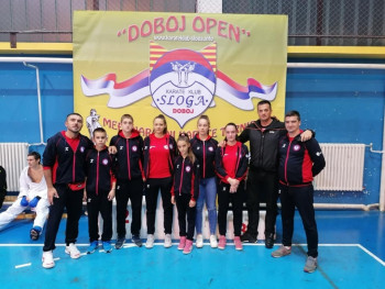 Četiri medalje za karatiste Veleža u Doboju