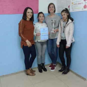 Ученице из Билеће најбоље на регионалном такмичењу о познавању Црвеног крста