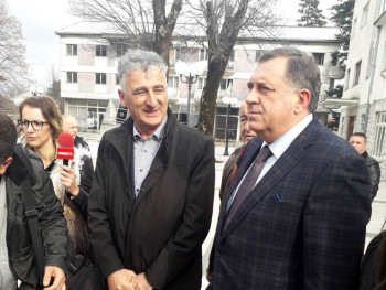 Dodik u Nevesinju: Za sanaciju oštećenih objekata 100 hiljada KM (FOTO)