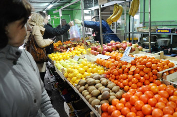 У БиХ увeзeнo 95 милиoнa kg цитрусa и бaнaнa