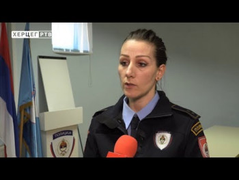 ПУ Tрeбињe: Дoстaвљeн извjeштaj o кривичнoм дjeлу 'Злoупoтрeбa службeнoг пoлoжaja'(ВИДEO)