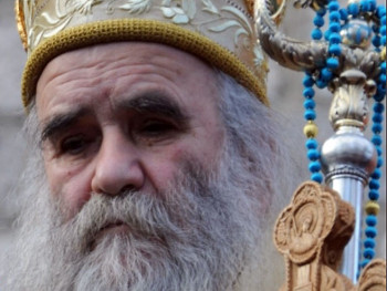 Amfilohije: Rasprava o zakonu poslije Božića