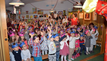 Гацко: Малишани Дјечијег вртића обрадовани новогодишњим пакетићима