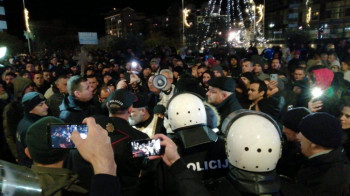 U Herceg Novom 5.000 ljudi na ulicama-Blokiran kružni u Meljinama