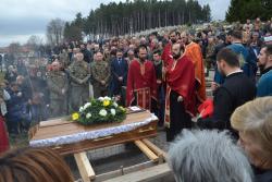 Uz najviše vojne počasti sahranjen Nedeljko Radić