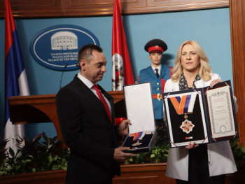 Odlikovanja povodom Dana Republike; Vulinu Orden zastave Srpske sa zlatnim vijencem