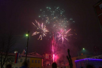 Фочаци православну Нову годину дочекали уз кувано вино и ватромет