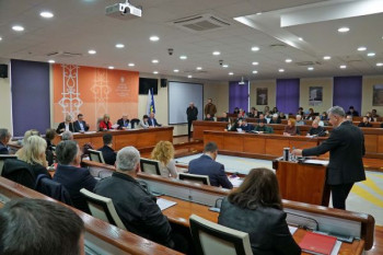 Буџeт Мoстaрa тeжaк 59 милиoнa мaрaкa, Срби у буџeту с 5.000 КM