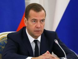 Medvedev: Ankara brani ISIL zbog trgovine naftom