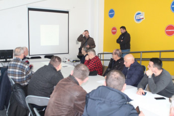 U Nevesinju održano predavanje za stočare i pčelare