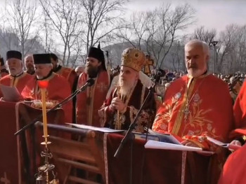 Патријарх Иринеј поручио црногорским властима да се оставе ђавољих дјела