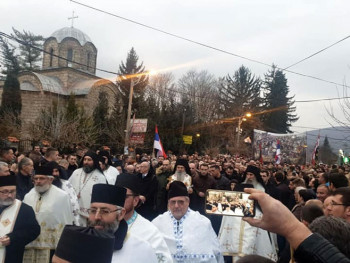 Више хиљада Срба на молебану подршке браћи у Црној Гори