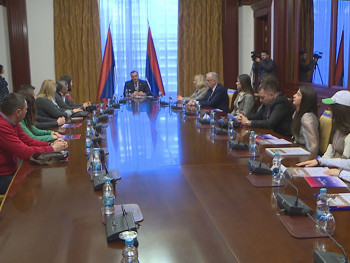 Vlada Srpske stimuliše najbolje učenike i studente