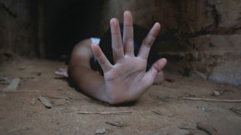 U centru Mostara muškarac brutalno pretukao ženu