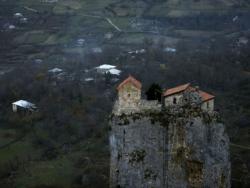 Crkva na kamenu: Ovo zdanje na visini od 40 metara niko ne može da posjeti