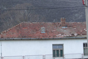 Oštećeni i krovovi na školama u Berkovićima