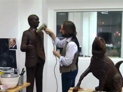 Izložena statua ruskog predsjednika na Festivalu čokolade