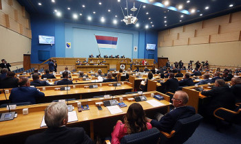 Svađa Sonje Karadžić i Draška Stanivukovića zbog Deklaracije o Crnoj Gori