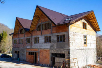 Nacionalni park „Sutjeska“ veliko gradilište- obnavljaju se devastirani paviljoni