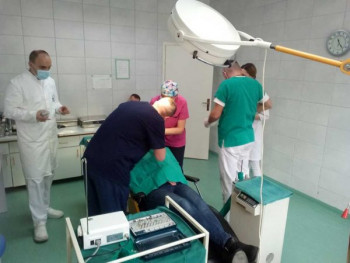 Medicinski fakultet u Foči prvi u Srpskoj u redovnu nastavu uveo ugradnju zubnog implantata