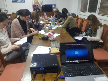 'Rastimo zajedno' Gacko: U toku radionice o odgovornom roditeljstvu