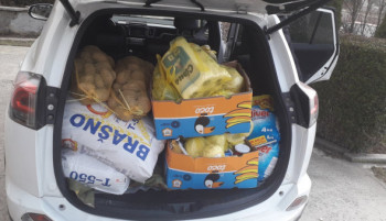 Devet paketa pomoći za socijalno ugrožene porodice iz Gacka