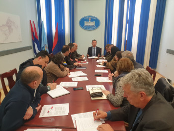 Ћурић – Привредници који долазе из мјеста са вирусом корона, привремено не могу обављати послове у Требињу