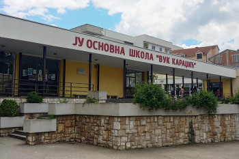 Učenicima i nastavnicima škole OŠ 'Vuk Karadžić Trebinje na raspolaganju 125 laptopova
