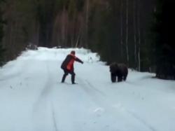 Ovako se možete odbraniti od napada medvjeda (VIDEO)