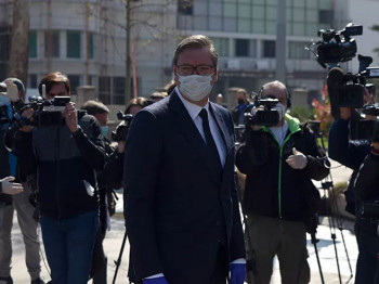 Вучић: Нема попуштања, забрана кретања викендом још најмање двије недјеље 