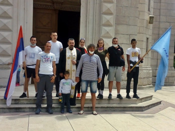 Članovi ANI „Jovan Dučić“ krenuli pješke u Mrkonjiće na poklonjenje svetitelju