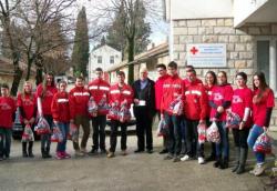 Новогодишњи пакетићи за дјецу из социјално угрожених породица