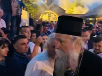 Veličanstven doček vladike Joanikija u Đurđevim stupovima 