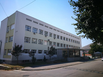 Human gest trebinjskih maturanata: Gimnazijalci umjesto maturske proslave pomažu sugrađaninu