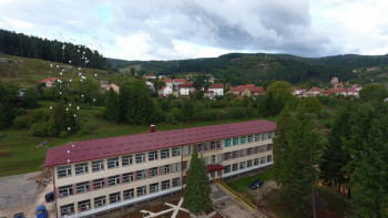 Nevesinje: Osnovno obrazovannje završilo 129 učenika