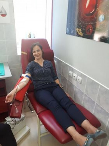 Članovi aktiva nevesinjske Osnovne škole darovali krv