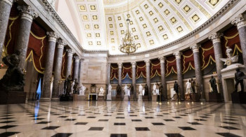 САД: Око 30 одсто незапослених Американаца остало без помоћи