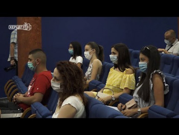 Trebinje: Potpisani ugovori o stipendiranju sa još 50 studenata