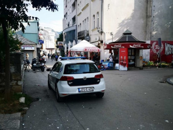 Neredi u Mostaru: Jedna djevojka povrijeđena, više automobila i objekata oštećeno