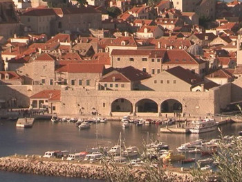 Крах туристичке сезоне у Дубровнику