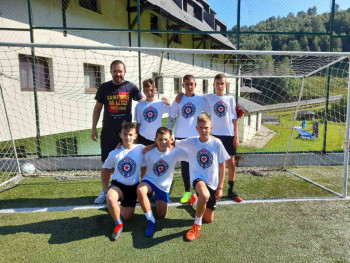 Млади фудбалери Лео Старса на припремама са Партизаном