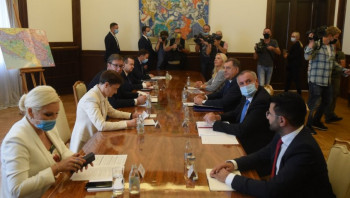 ВУЧИЋ: Аеродром у Требињу приоритет – биће завршен крајем 2021. године