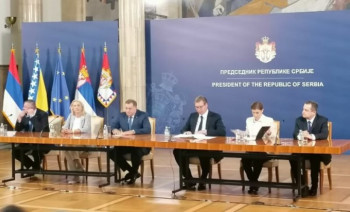 ДАН ЈЕДИНСТВА, СЛОГЕ И ЗАСТАВЕ Вучић и Додик договорили заједнички празник Србије и Српске 