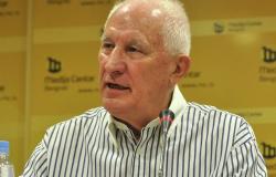 MATIJA BEĆKOVIĆ: Ko god kaže nešto više od dve rečenice on davi i smara i ljudi pokazuju na vrat kako su već poplaveli