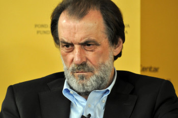 JEDVA DOČEKAO DA VUČIĆU ZABIJE NOŽ U LEĐA! Vuk Drašković savetuje predsjedniku Srbije da se sastane s Trampom i prizna lažnu državu Kosovo! 